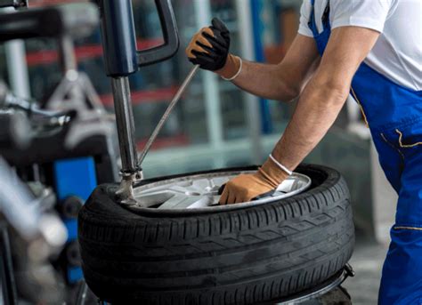 Pneus et réparations automobiles près de chez vous .